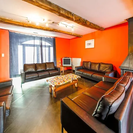 Vakantiehuis Rustic Estate With Sauna, Cleaning Included