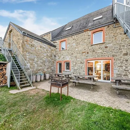 Rustic Estate With Sauna, Cleaning Included Vakantiehuis